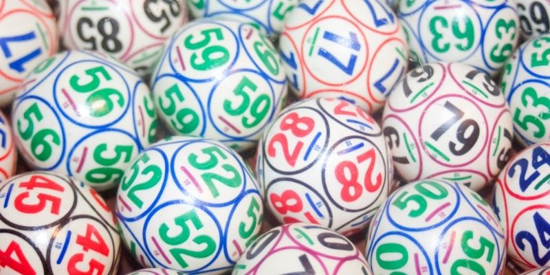 Lottery jackpot alerts reward quick responses and personalized settings.
